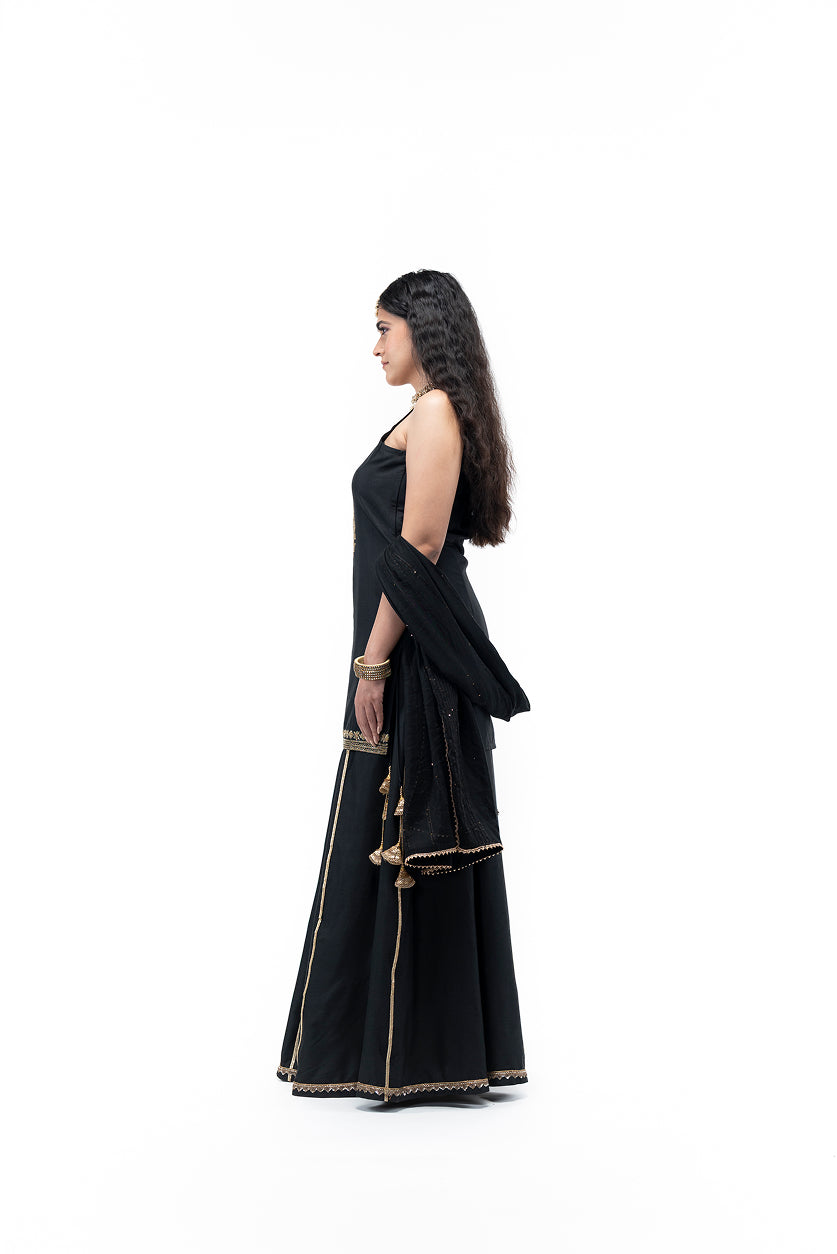 Short Kurta and Lehenga with Peacock Motif (Black)