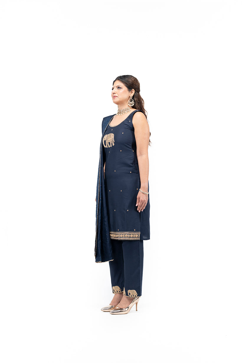 Sleeveless Kurti and Pants with Elephant Motif (Navy)