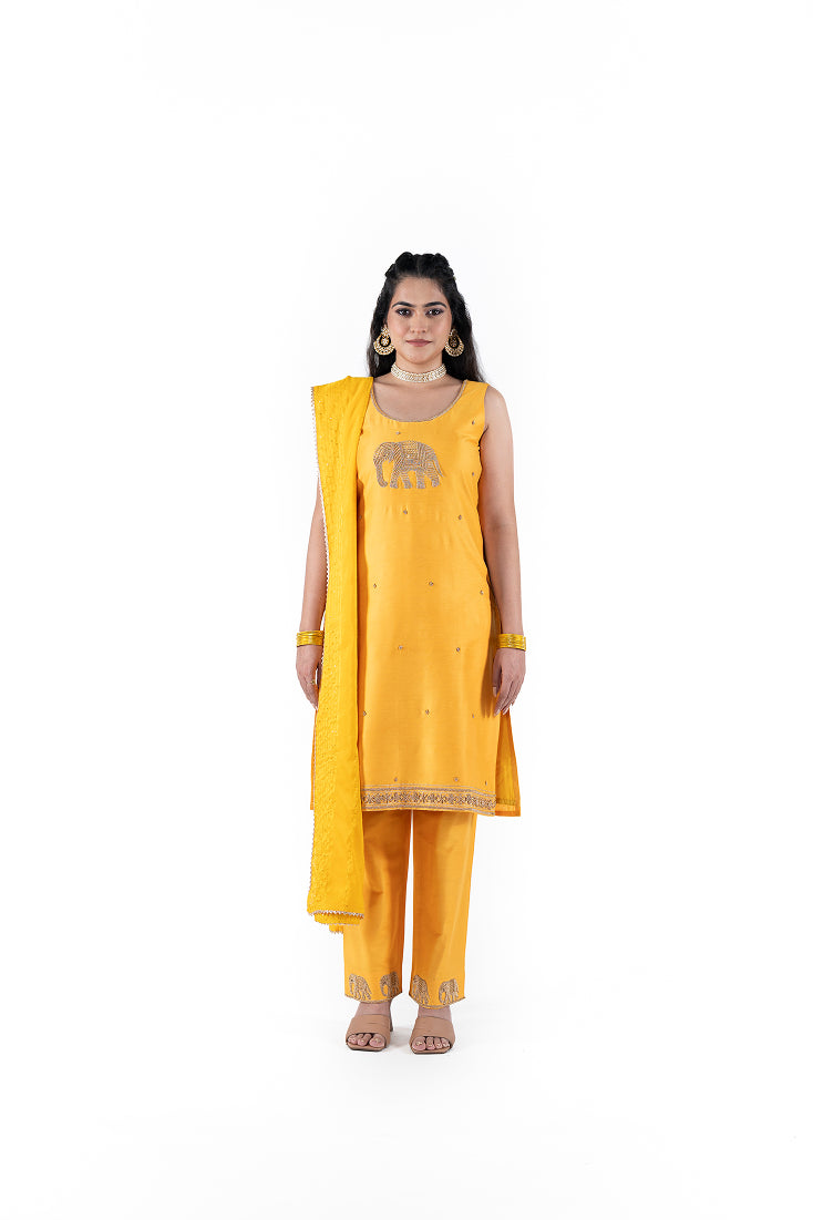 Sleeveless Kurti and Pants with Elephant Motif (Yellow)