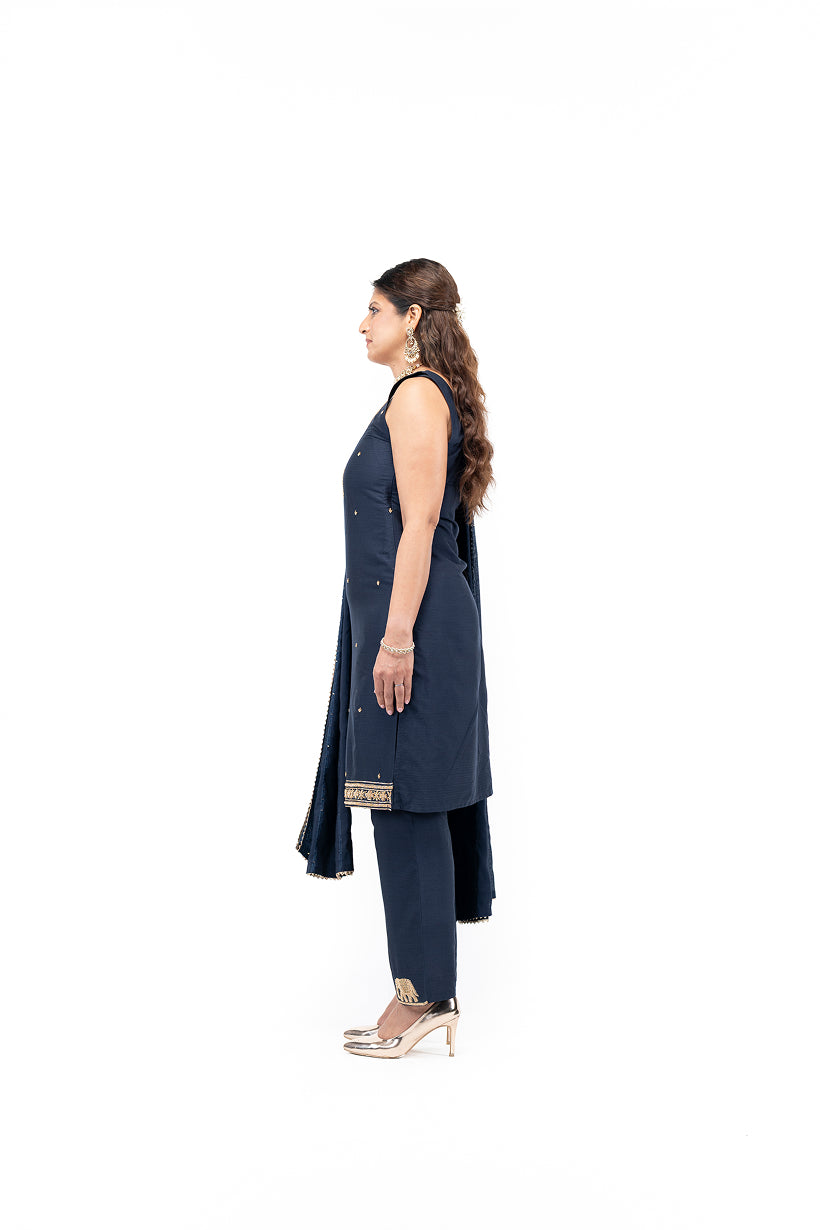 Sleeveless Kurti and Pants with Elephant Motif (Navy)