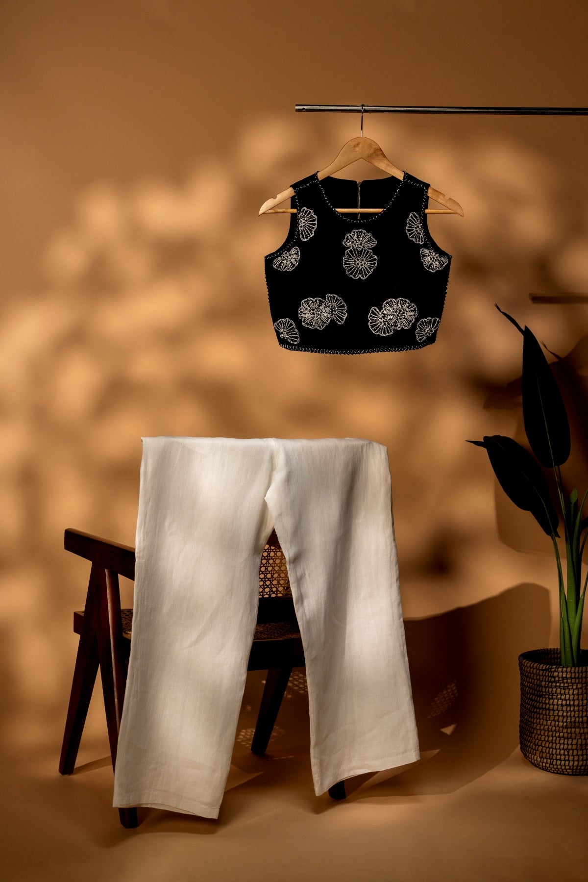 Noir Elan Set Sleeveless Crop Top and Comfort Fit Pants