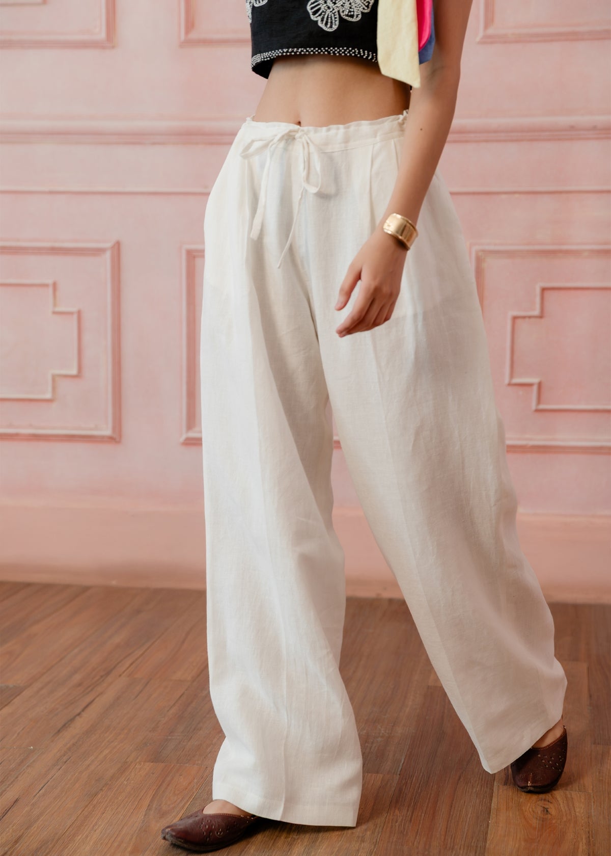 Noir Elan Set Sleeveless Crop Top and Comfort Fit Pants