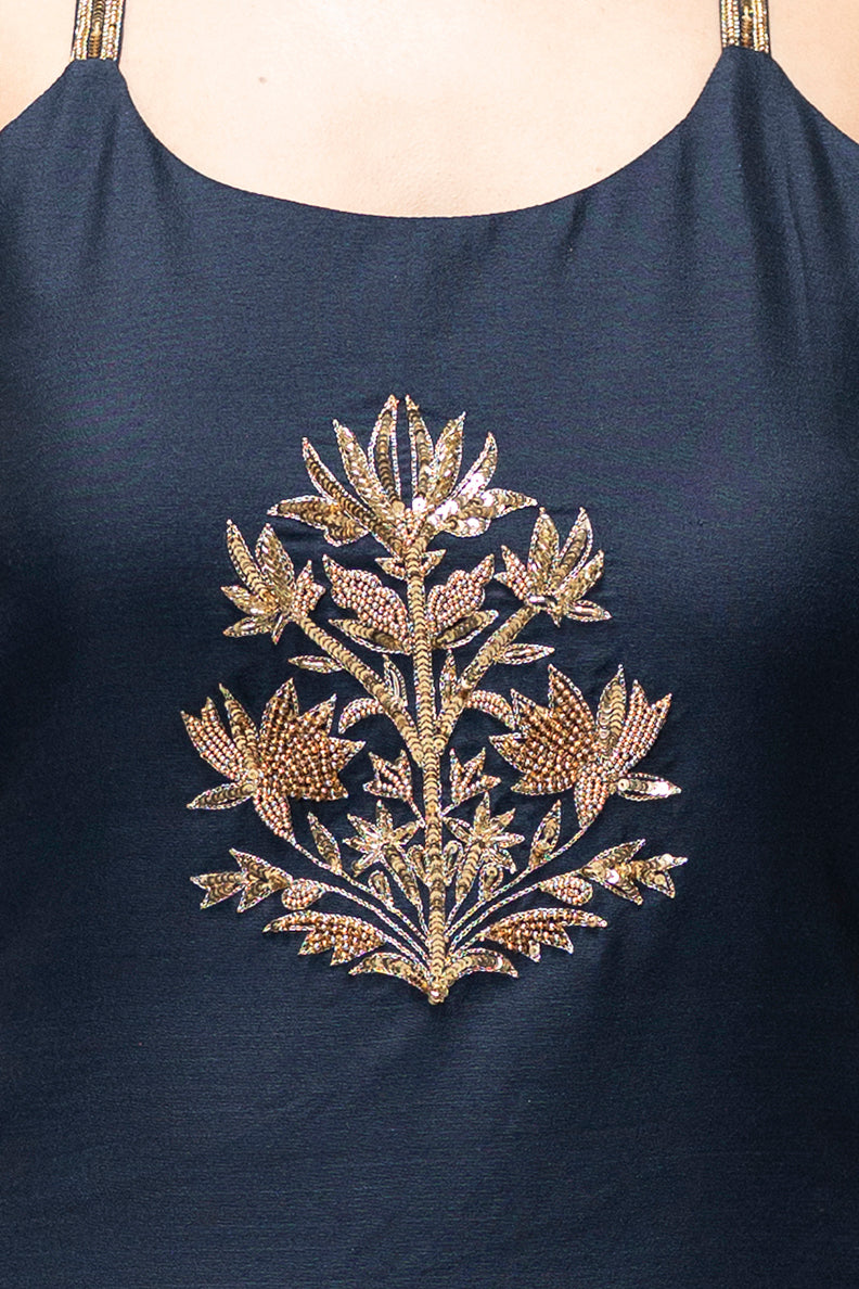 Short Kurta and Gharara Pants with Leaf Motif (Navy)