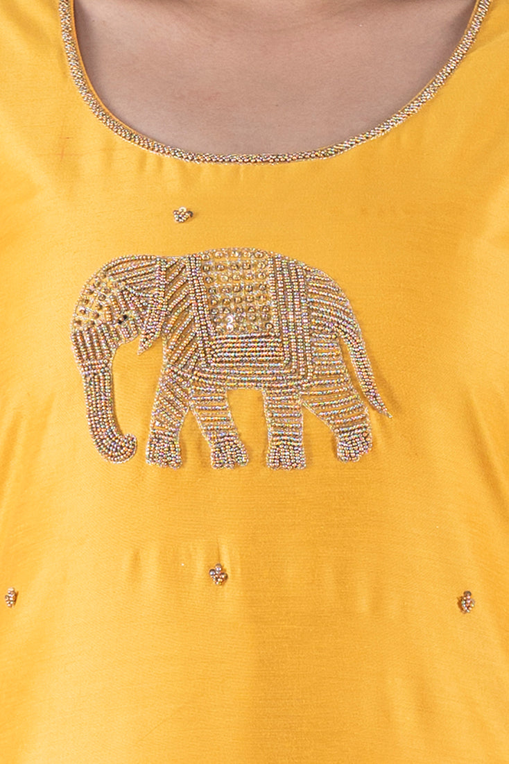 Sleeveless Kurti and Pants with Elephant Motif (Yellow)